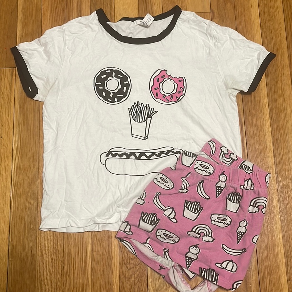 “Forever 21” 2-piece Pajama shorts set
